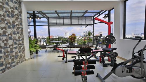 Small gym and fitness on the rooftop