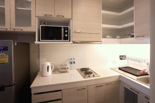Fully equipped with modern kitchen applainces