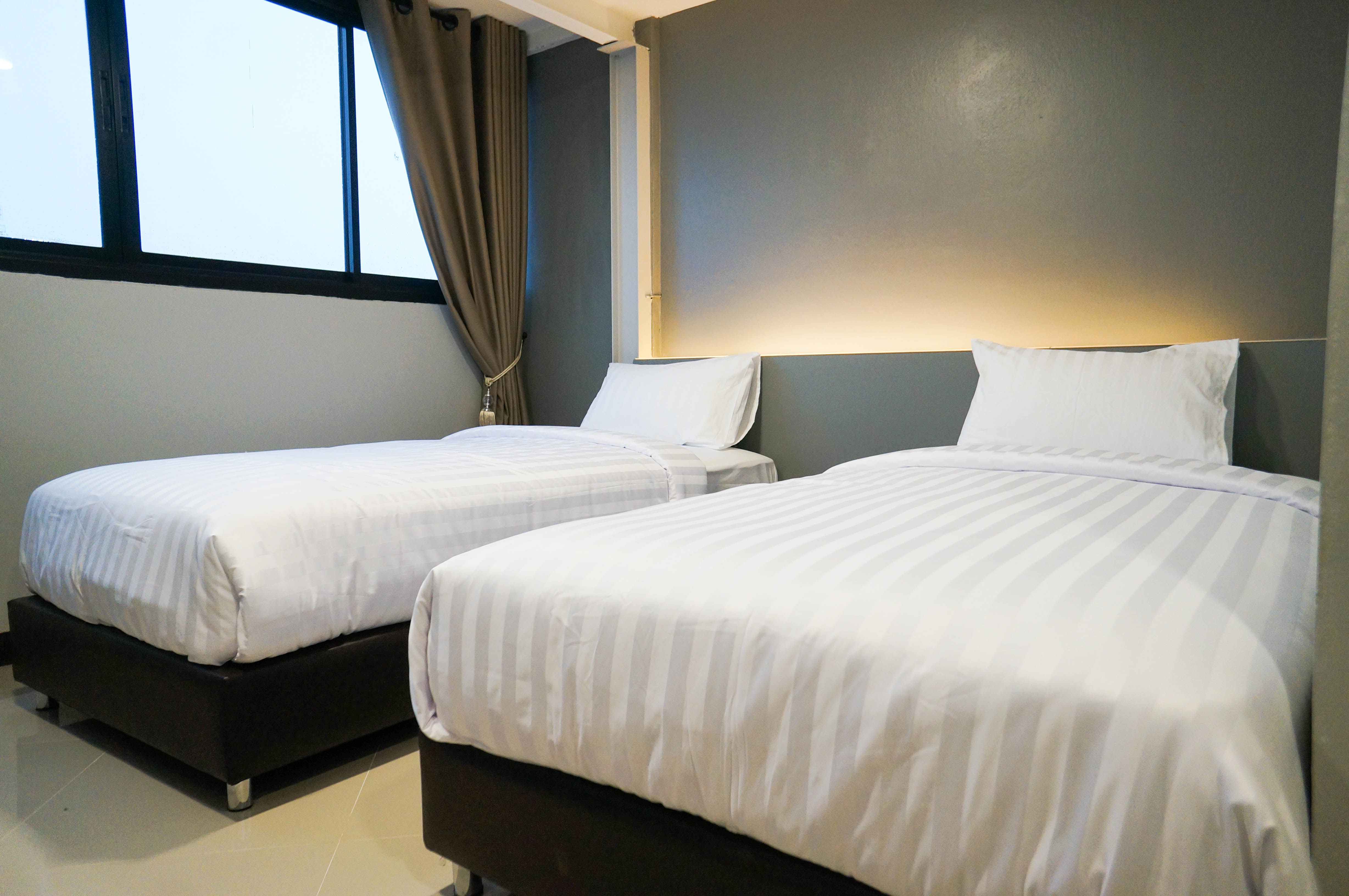 Lux Rooms Night Bazaar - Online Booking | Nomad Rental